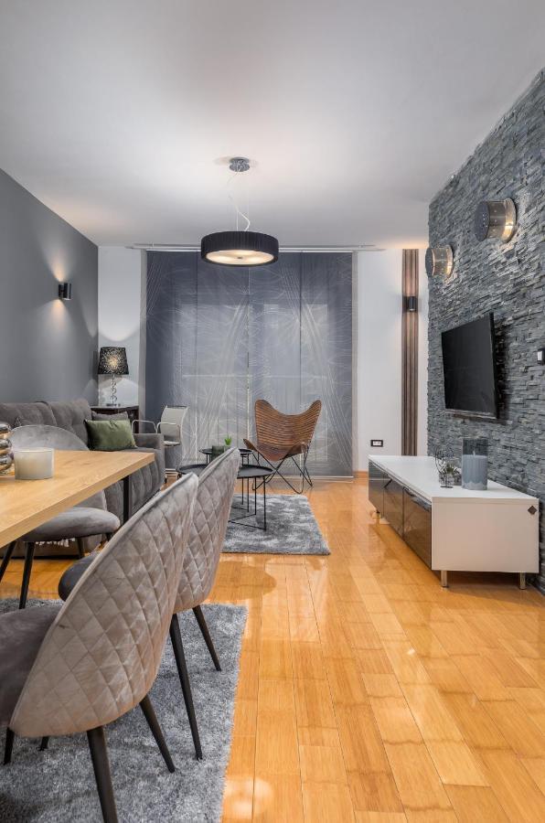 Lux Apartment Teo - New Pula Exterior photo