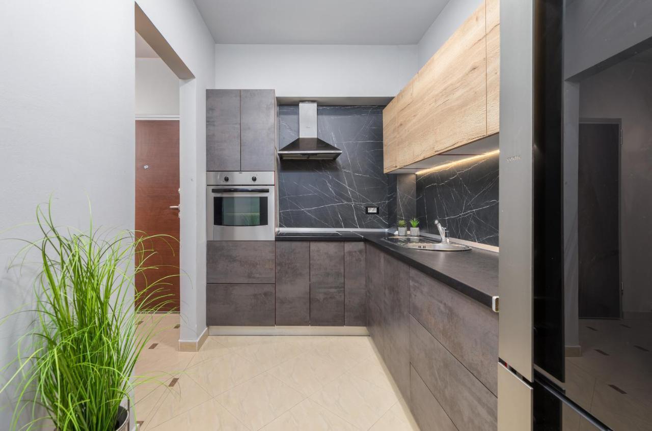 Lux Apartment Teo - New Pula Exterior photo