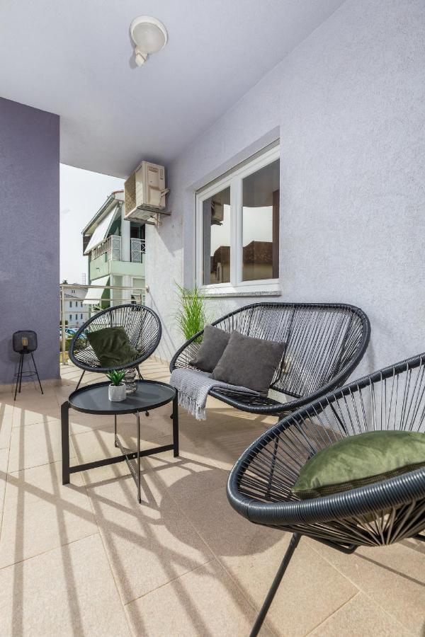 Lux Apartment Teo - New Pula Exterior photo